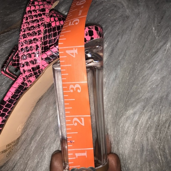 J. Elise Boutique Neon Pink Snake Print Open Toe Ankle Strap Clear Block Heel - Picture 5 of 5